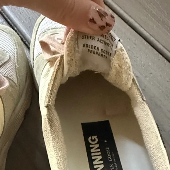 Golden Goose Running Beige and Black Star Sneakers Size 41 Like New!